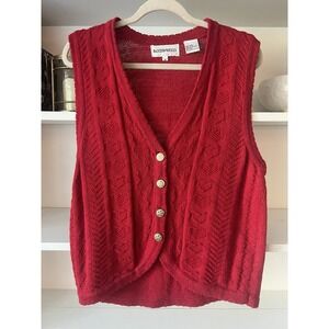 Baxter & Wells Red Sweater Vest Hearts Gold Buttons Medium